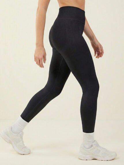 Depth Black Leggings